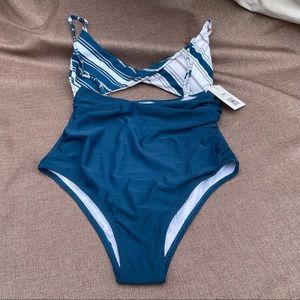 High waisted peekaboo tummy 1 pc Cupshe swim NWT
